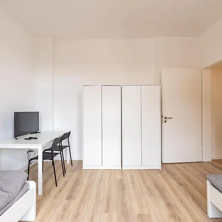 Monteurhome24 - Moderne In Oberhausen Oberhausen (North Rhine-Westphalia)
