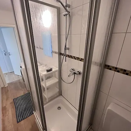 Monteurhome24 - Moderne In Oberhausen Apartment
