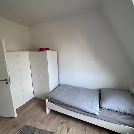 Monteurhome24 - Moderne In Oberhausen Oberhausen (North Rhine-Westphalia)